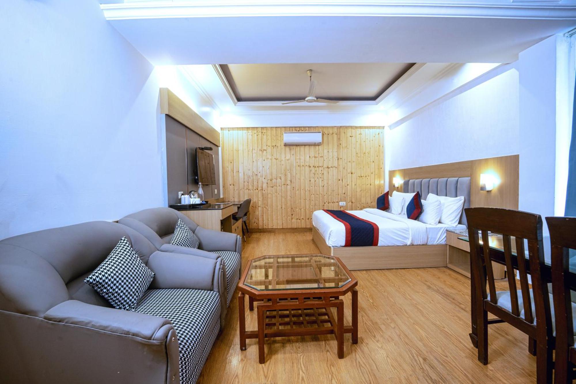 Grand Legacy Beacon, Dehradun Hotel Exterior foto