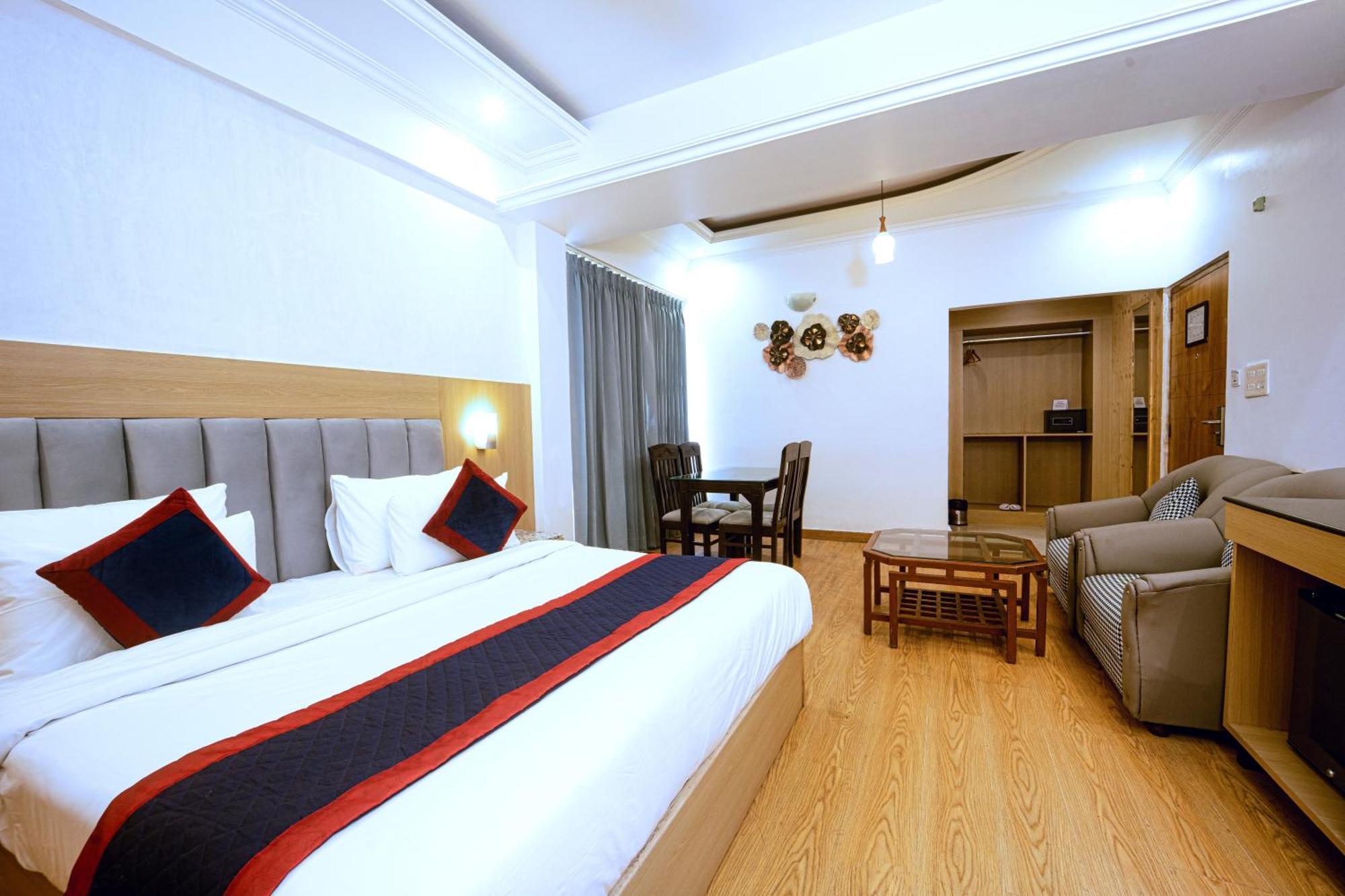 Grand Legacy Beacon, Dehradun Hotel Exterior foto