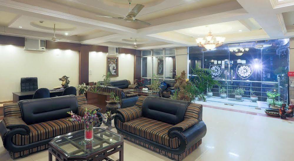 Grand Legacy Beacon, Dehradun Hotel Exterior foto